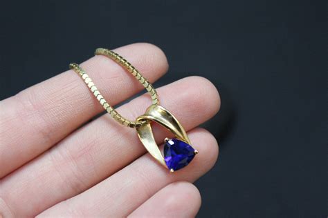 Gem Round Pendant at Zara Morrill blog