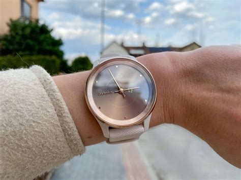 Recenzia: smart hodinky Garmin Vivomove Trend
