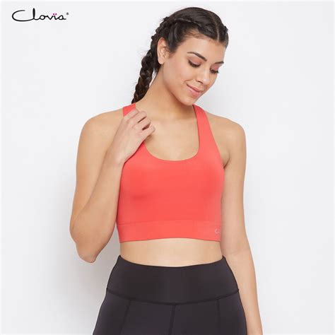 Amazing Gym Wear to Make You Look Fit and Feel Comfortable: