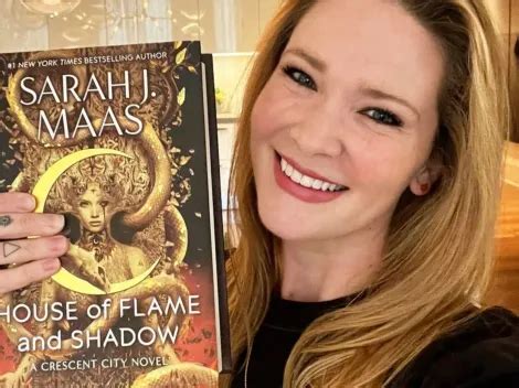 Is It True? The Real Salary of Sarah J Maas — No More Myths! - Veja Store Site