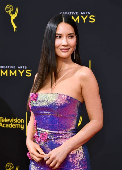 Olivia Munn Sexy Dress - Hot Celebs Home