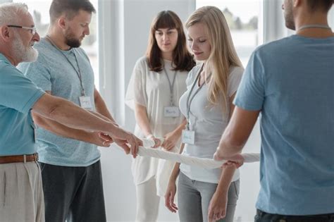 premium photo practicing    group