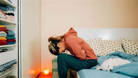 How to Stop From Throwing Up