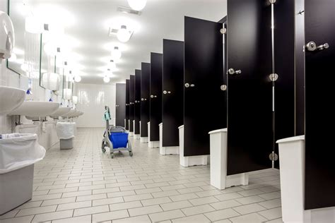 Top 10 Public Bathroom at Caitlyn Tooth blog