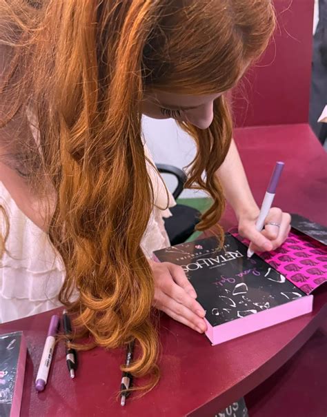 Retalhos Alana Pereira - Alana Pereira | Livro físico de Retalhos já está disponível no site da ...