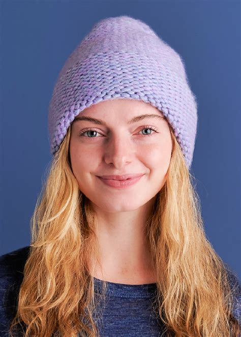 40 Easy Knit Hat Patterns (Free Hat Knitting Pattern)