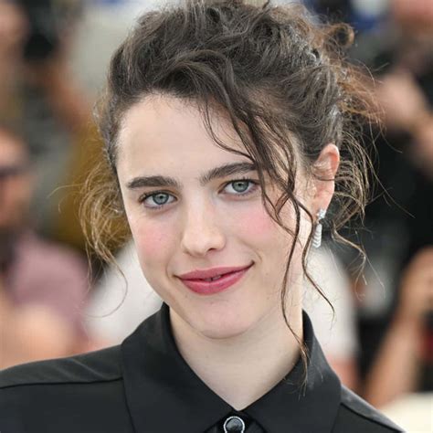 margaret qualley wallpapers wallpaperscom