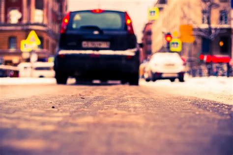 Utilizar Placa De Identificação Em Desacordo Com As Especificações