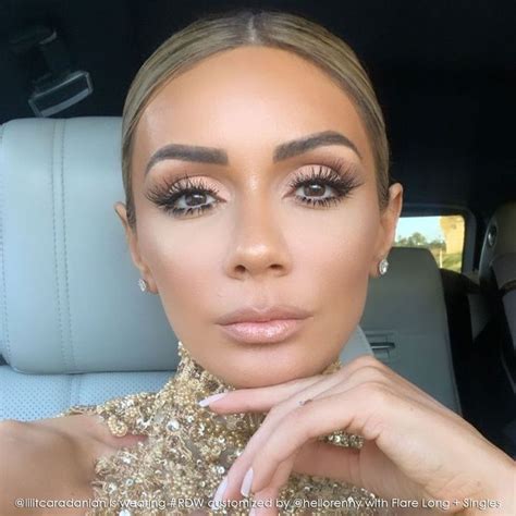 Top Makeup Tips For Beginner Cosmetics Users | Flared lashes, Makeup ...