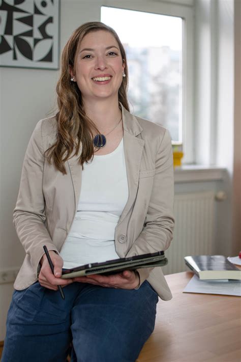 Über mich - Steuerberaterin Mag. Claudia Buchinger - Steuerberatung
