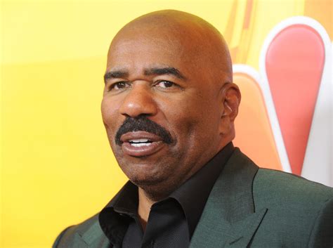 steve harvey birthday