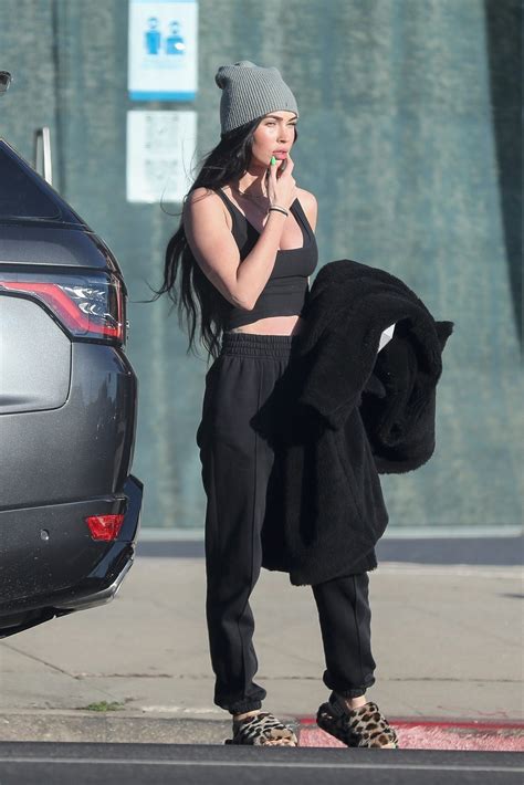 Megan Fox Sexy Boobs Cleavage - Hot Celebs Home