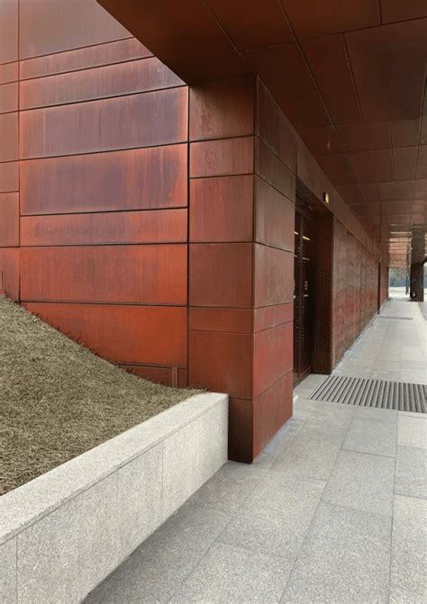 Stal kortenowska Corten na elewacji | Budujemy Dom