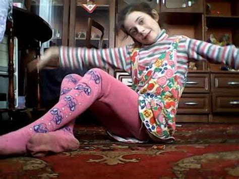 Як сісти на шпагат (Продольний) 3 част. - YouTube