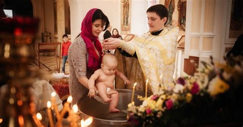 Что подарить на крестины – советы для мальчиков и девочек