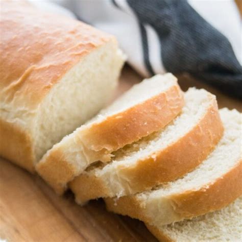 BEST Yeast Bread Recipes {Bread + Rolls} | Lil' Luna