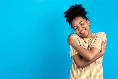 photo happy woman embracing