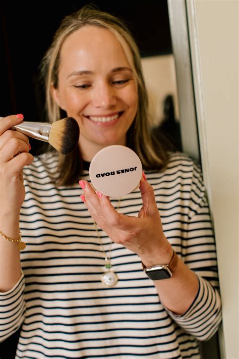 Jones Road Beauty's New Bronzer. - The Stripe