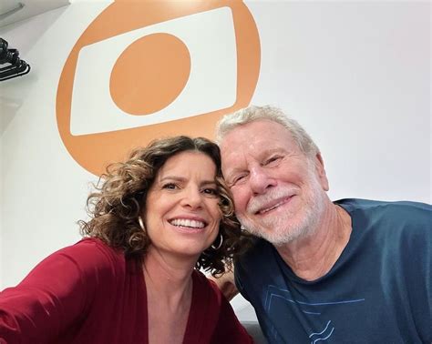 Quem É O Pai Da Débora Bloch - Debora celebra encontro com o pai, Jonas Bloch em camarim: 'Família que ...