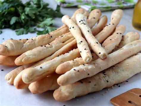 Хлебные палочки с кунжутом (гриссини) — рецепт с фото пошагово