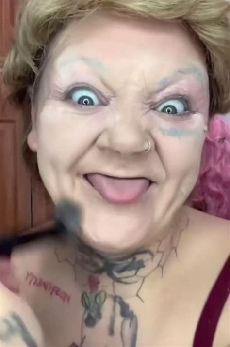 Toothless nude model with 'gummy smile' looks unrecognisable with new