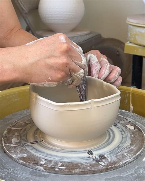 throwing pottery ideas pottery pottery  pottery techniques