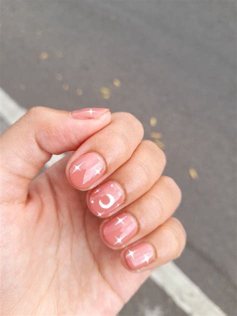 how to draw a fingernail