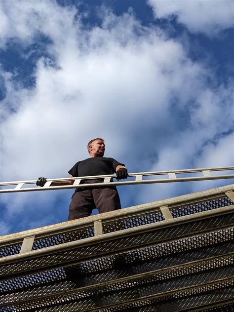 22 y/o bodybuilder Tifani Wittman in a recent photo : r/girlswithbigmuscles