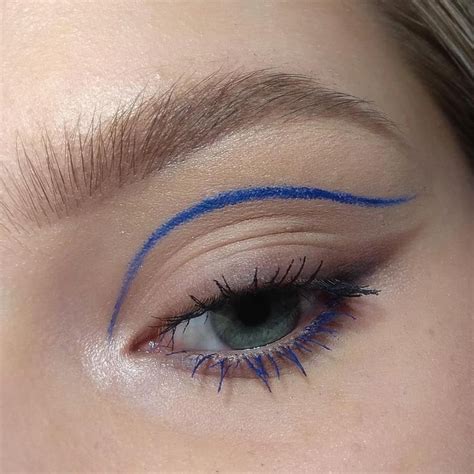 Пин от пользователя Renitschy Rock на доске Make-up Inspo | Весенний ...