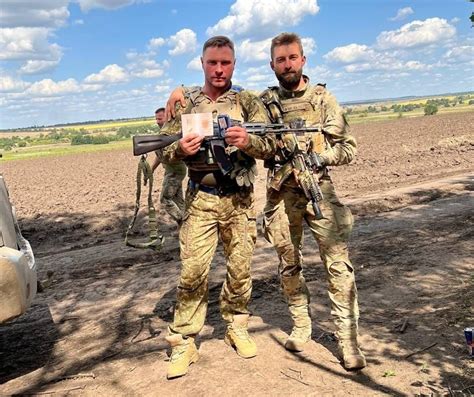 Хореограф Антон Смецький. Втратив ногу, але повернувся на фронт, бо в ...