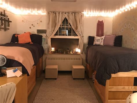 Iowa state dorm | Iowa state university dorms, University dorms, Dorm room