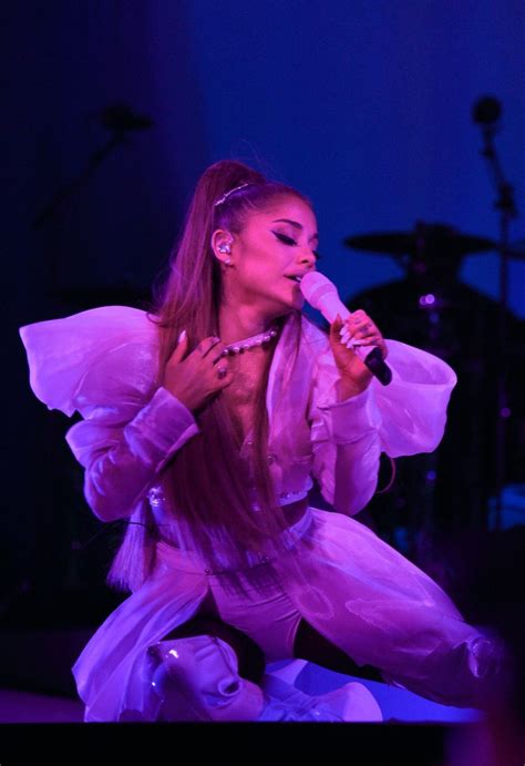Ariana Grande The Fappening Sexy Sweetener Aug 17 | #The Fappening