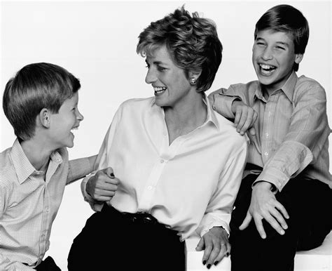 Princess Diana, Prince Harry & Prince William 1994 | John Swannell