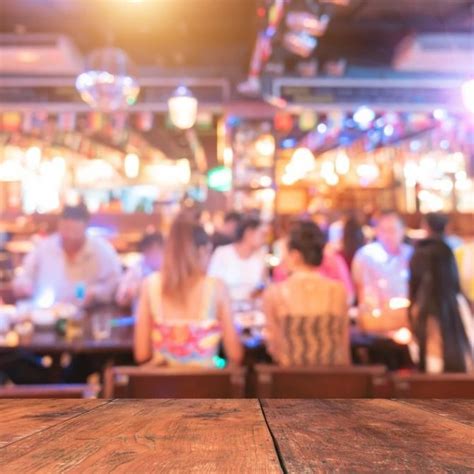 The Best Things to do in Nice at Night - Riviera Bar Crawl Tours