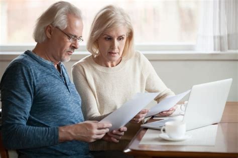 crise financeira  casamento  atitudes  enfrenta la