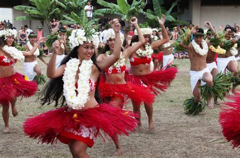 TYPES OF TAHITIAN DANCE | Tahiti dance online