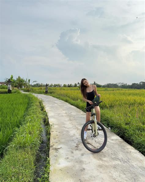 Joanna Li (@joannali__) • Instagram photos and videos