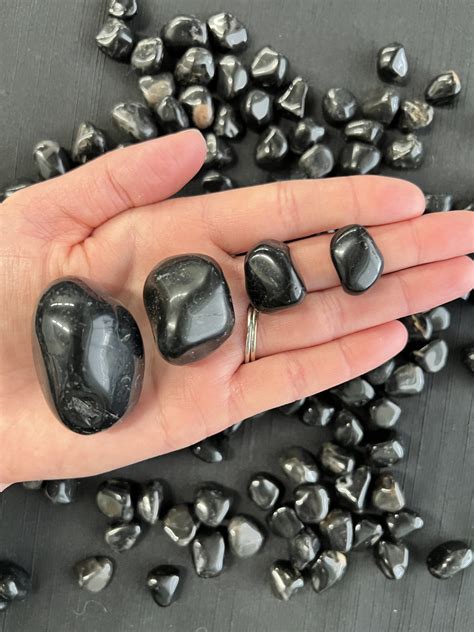natural onyx palm stones bulk green onyx tumbled stones polished green