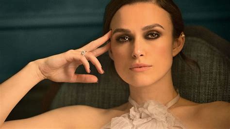 The Untold Story of the Hottest Women Celebrity - e8n5evv