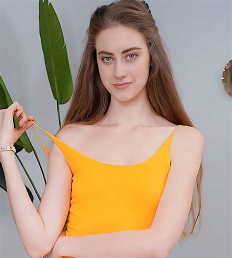 Kate Love (Actress) Wiki, Family, Boyfriend, Age, Net Worth, Career