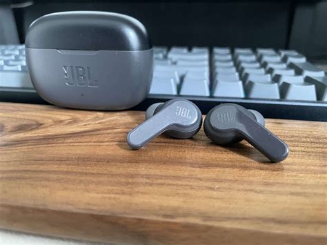 Review: JBL WAVE 200TWS - A Solid Budget Performer
