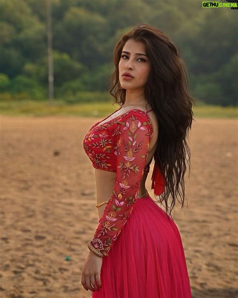 Edin Rose Wiki, Biography, Age, Gallery, Spouse and more