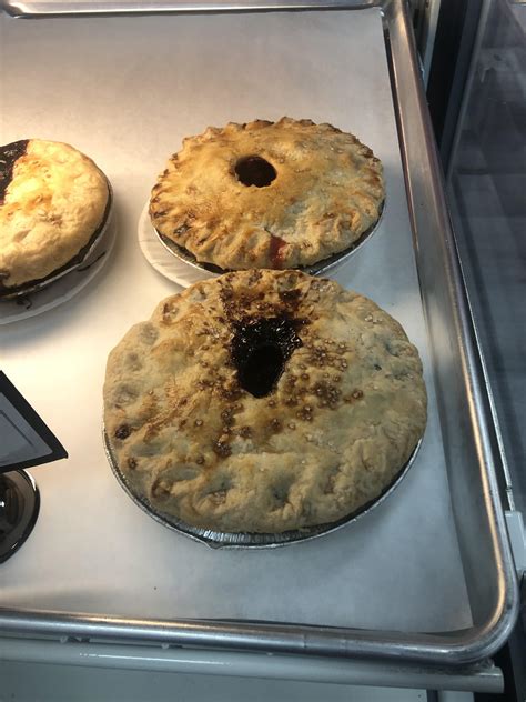 American pie hole : r/dontputyourdickinthat