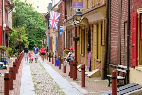 Elfreth's Alley Philadelphia: Living on the nation's oldest street — or
