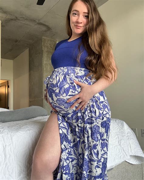 Redheadwinter 🇨🇦 (@reneestwin) • Instagram photos and videos