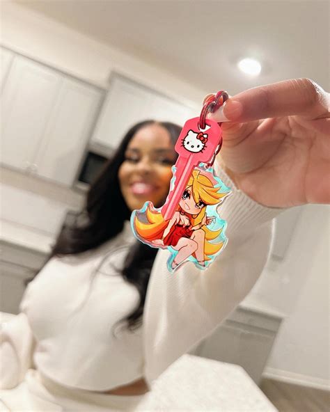 taylor moon 🌹 on Twitter: "NEW YEAR, NEW CITY, NEW WHIP, NEW CRIB