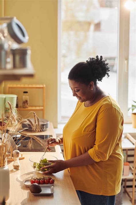 What to eat while on Zepbound: Meal plans + what to limit for maximum