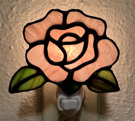 First time making a night light :) : r/StainedGlass