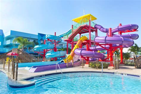 Flamingo Waterpark Resort, Kissimmee FL I Official Website