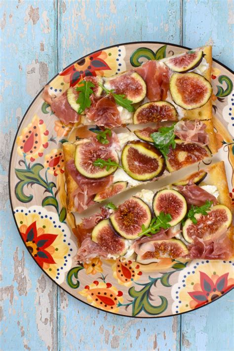 Fig and Prosciutto Flatbread - GypsyPlate